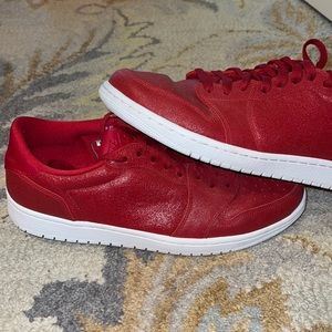 Nike Jordan 1 Retro Low NS - gym red; Womens size 11.5 / Mens 10. No swoosh.